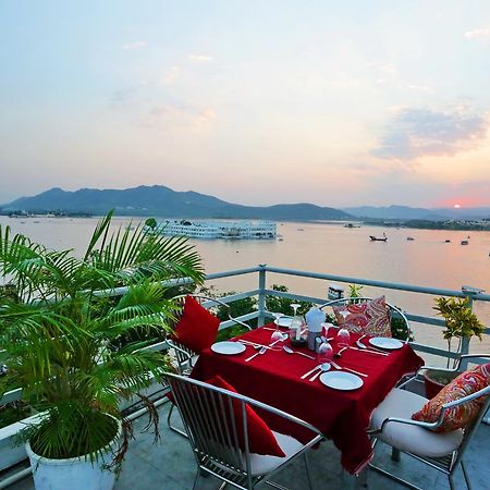 沙哈尔科特湖畔酒店 烏代浦 外观 照片